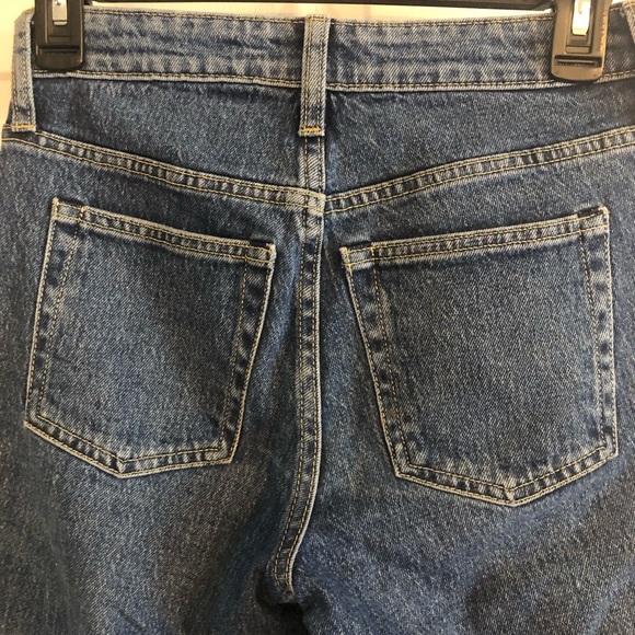 Free Assembly blue jeans- size 0 - Picture 6 of 8